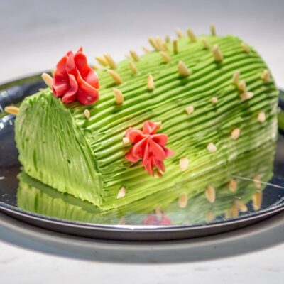 Wollersheim Bistro, Cactus Yule Log