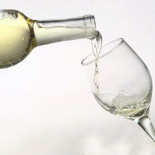 wine_white-pour